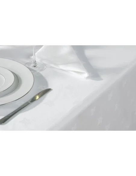 Nappe rectangulaire blanche feuilles de lierre Mitre Luxury Luxor 1350 x 2300mm