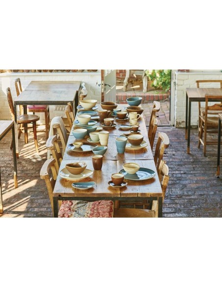 Assiette triangulaire couleur mousse Olympia Kiln 280mm (Lot de 4)